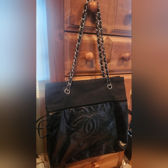Chanel bag - Picture 1 of 7
